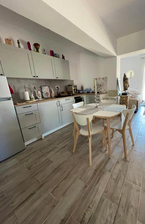 Aparthotel Rohan Studio One Năvodari Exteriér fotografie